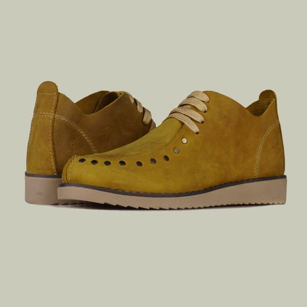 گیوه-میخی-زرد-کریزی-1